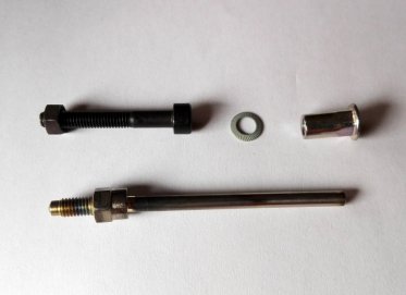 Smoke system nozzle + rivet